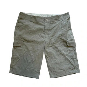 KUHL Born In The Mountains Shorts Men's Size 40
Brown 12" Inseam Cargo Pockets